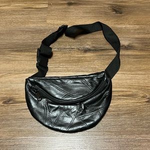 Vintage Black Leather Fanny Pack with Stitch Detailing